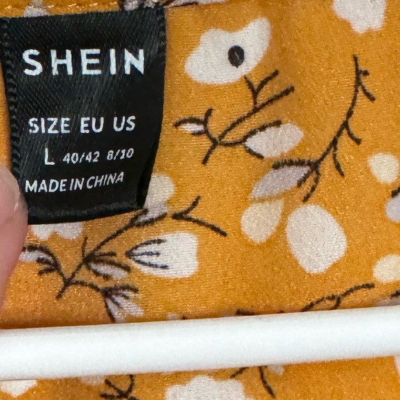 Yellow SHEIN Blouse size L - Picture 3 of 3